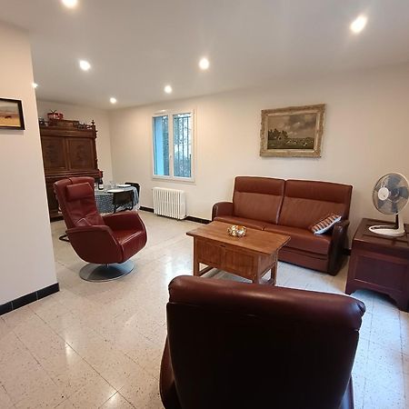 Grand Appartement, 2 Chambres Et Jardin Nimes Bagian luar foto